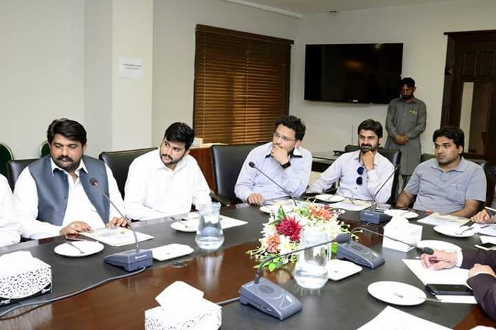 Pakistan Tehreek-e-Insaf Rawalpindi leader Muddasir Iqbal Kazim meets with Additional Collector Pakistan Customs Nisar Phularwan in Rawalpindi chamber of commerce