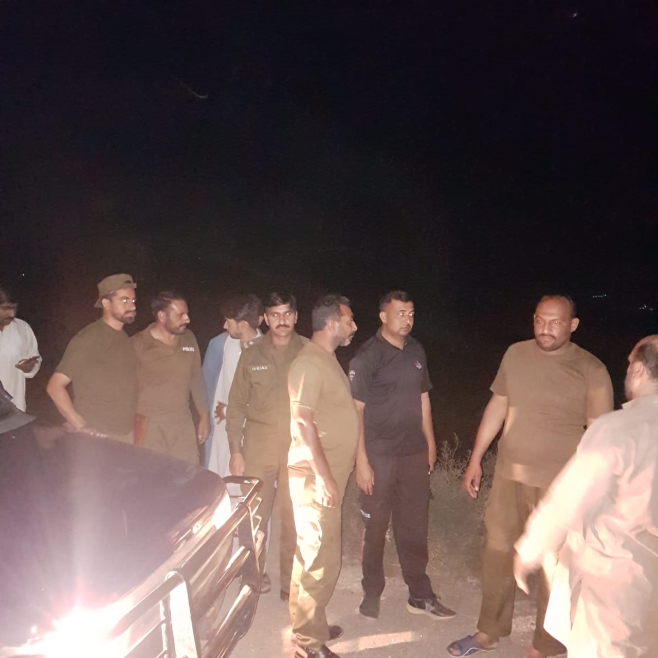 Police failed to armed robbery attempt in Pand Dardan Khan, the police reached at the spot, two robbery escape one injured