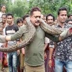 India: The government officer embraced Saladah with an elephant