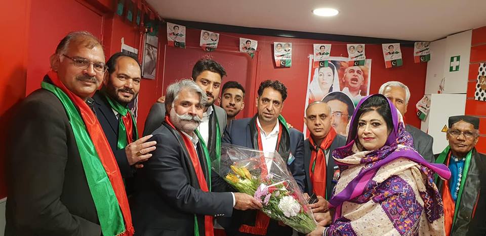 qari farooq ahmed, and, sajid gorsi,, orgnazied, an, aftar, dinner, in, favor, of, PPP, new, president, chaudhry muhammad razzaq dhal, 