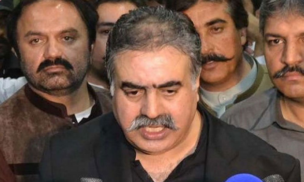 'Looks like Paddas Bizzjo's Chief Minister does not want to leave'