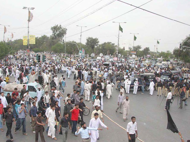 The ban on protest demonstrations in Karachi's Red Zone expands