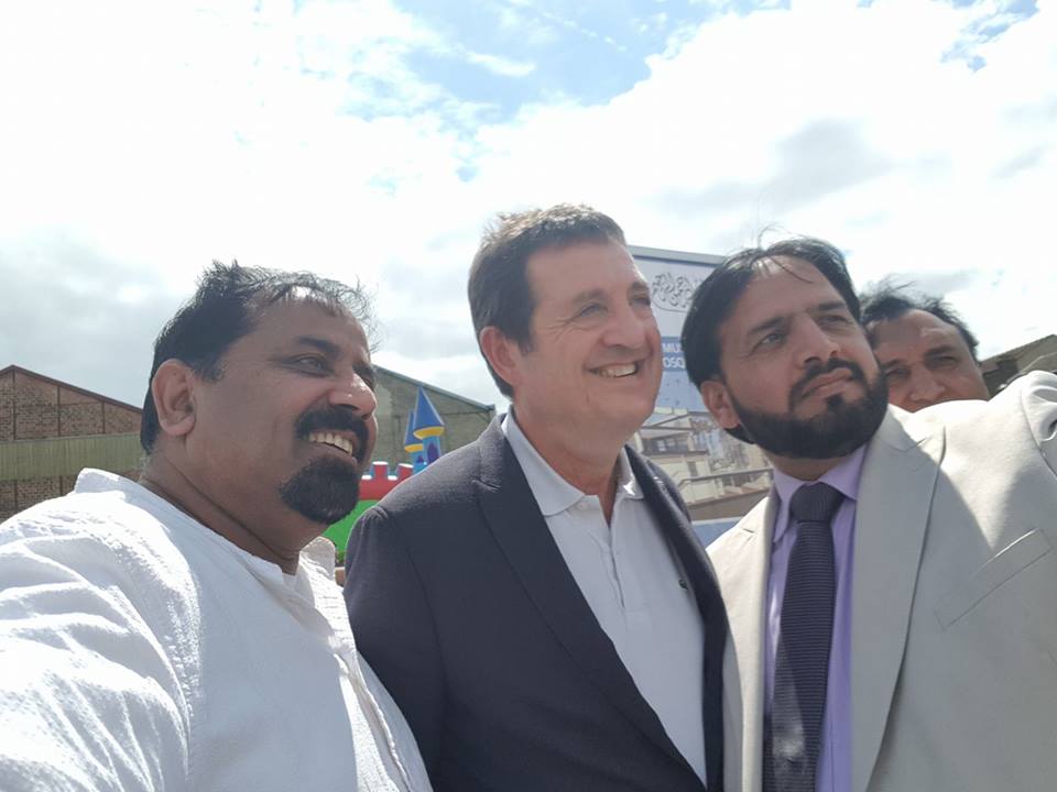 PARIS, MUSLIM, FEDERATION, OF, LAW CORNEU, ARRANGED, EID, MILAN, PARTY, REPORT, A K RAO