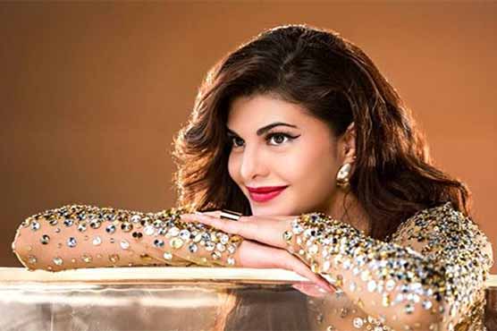 Jacqueline Fernandes's eyes were thin