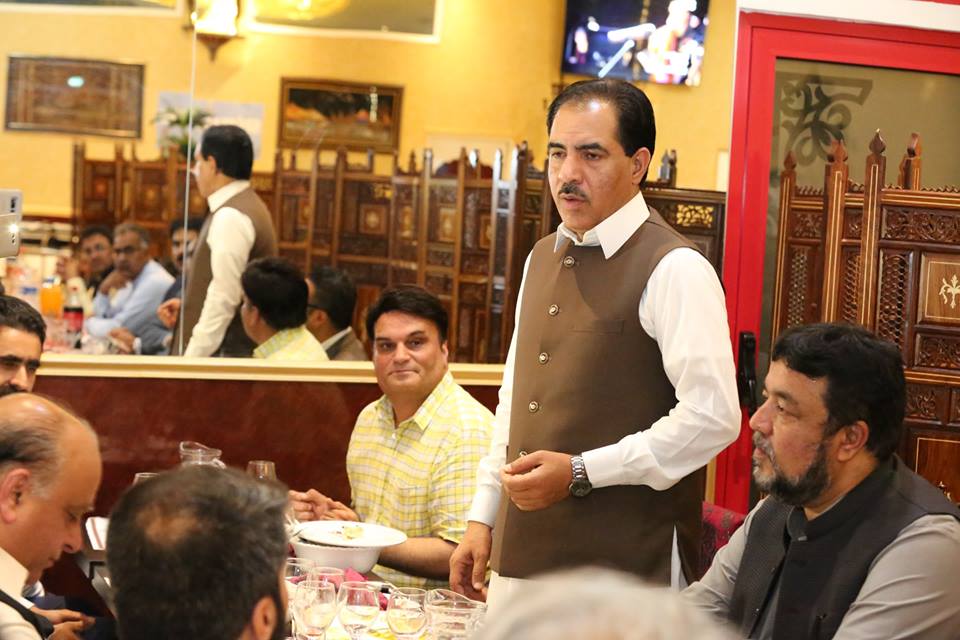 ABRAR KAYANI, BUSINESS MAN, AND, AFZAN SHAHNAWAZ, ARRANGED, AFTAR DINNER, IN, FAVOR, OF, JOURNALIST, COMMUNITY, AT, SHAHNAWAZ, RESTAURANT, PARIS