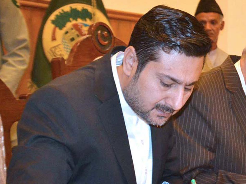 Caretaker chief minister Balochistan Alauddin Marri announced of one month's salary for construction of dams