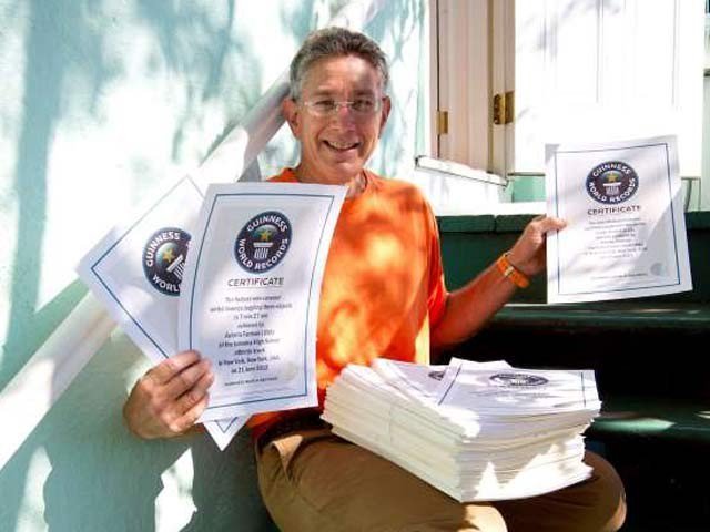 More than 100 record maker america of Guinness Book