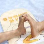 Unique competition of "Toe wrestling" in China