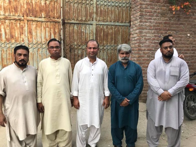 FUNERAL, PRAYER, OF, ELDER, SYSTER, OF, SAHIBZADA, ATTIQ UR RAHMAN, EX-PRESIDENT, PAKISTAN, PRESS, CLUB, FRANCE, PERFORMED, AT, GUJRAT, CHAH KHOLAY, GRAVEYARD