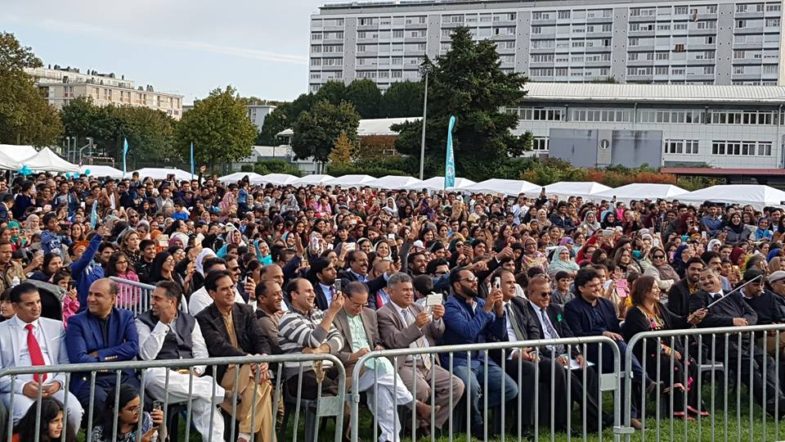 umari baig, reknown, political, and, social, personality, on, successful, Pakistan mela, and, thanked, the, participation, of, PTI, leaders, Ibrar ul Haq, and, senator, faisal javed khan