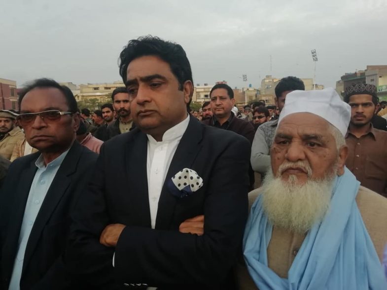 Sheikh abdul khalil, philanthropies, of, lalamusa, edhi of lalamusa, died, today, ch, qamar uz zaman kaira,and, ch. nadeem asghar kaira, participated in funderal, prayer