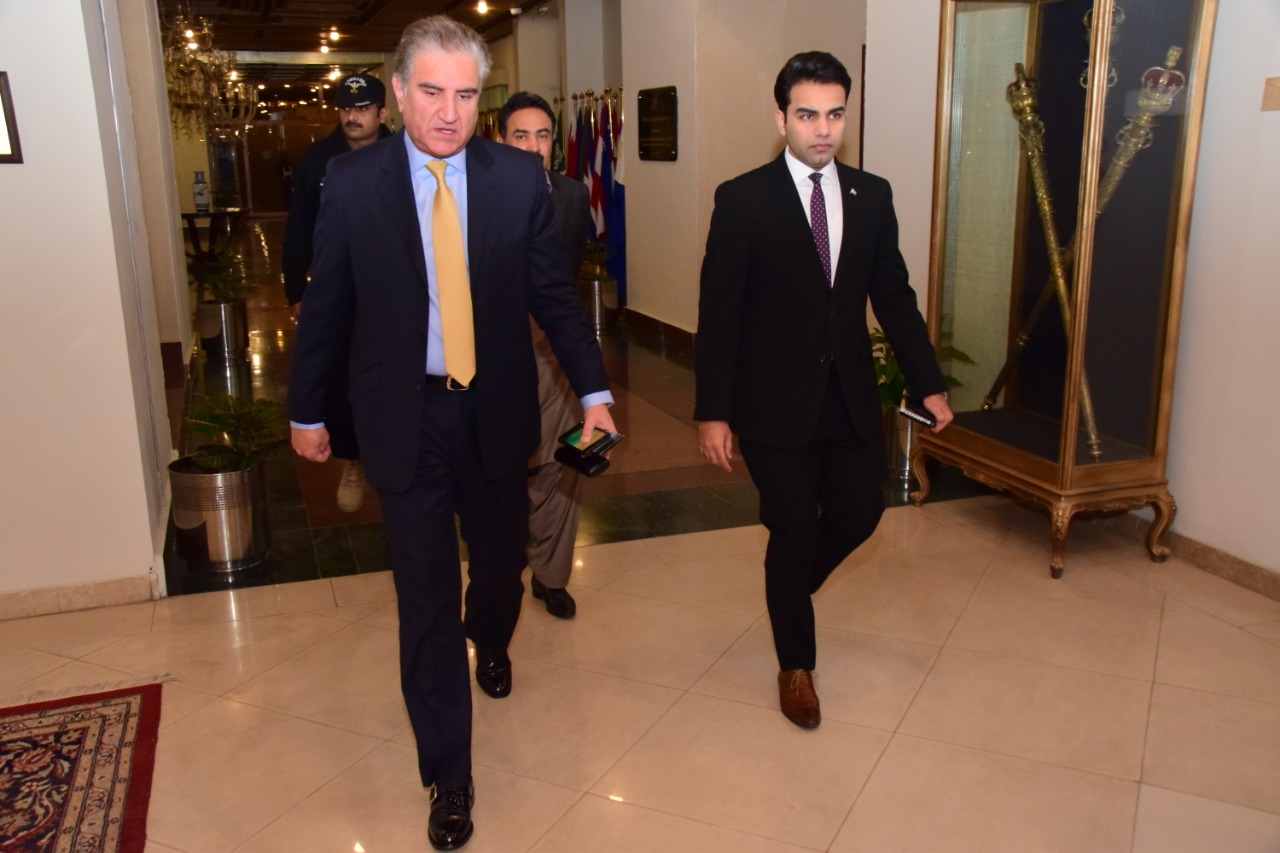 Foreign Minister / breaking news