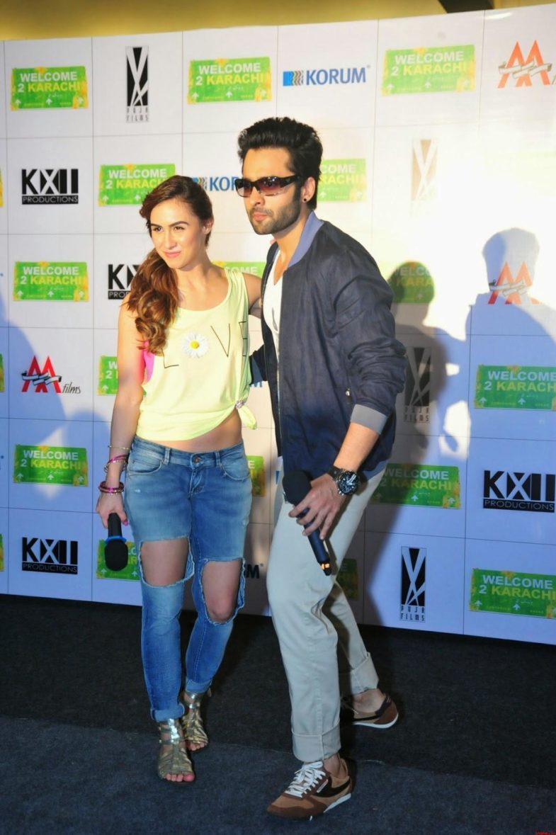 Lauren, Gottlieb ,Looks, Super, beautiful, In, Ripped Jeans, and ,Yellow, Top 