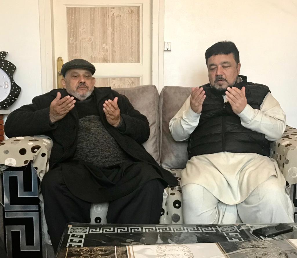 mirza khalid bashir's uncle, died, haji hussain muzamil, sibt muzzamil and, qari farooq ahmed farooqi, visited, his, house, to, express, their, condolence