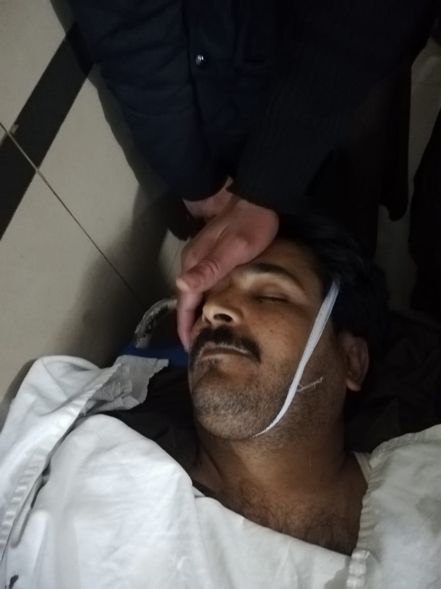 Opened fire on police check post near Sadiqabad police station