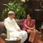 FOREIGN, MINISTER, MEET, INDIAN, FOREIGN, MINISTER, SAXHMA SAURAJ, INFORMALY, AT, BISHKIK