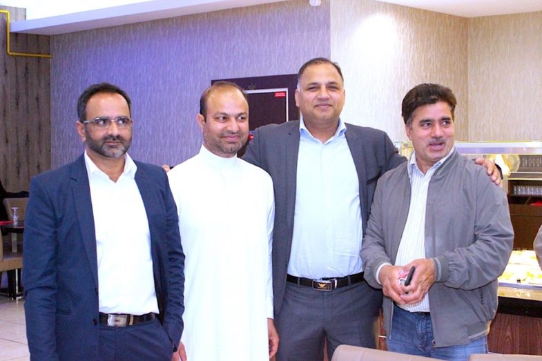 aftar, dinner, in, favor, of, Pakistani, community, by, yasir, khan, senior, leader, PTI, France