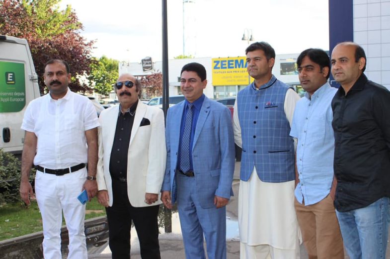 sheikh naimat ullah, arranged, a, grand, dinner, as, a, eid, party,in, favor, of, PTI, France, leaders, and, office, bearers, and, workers