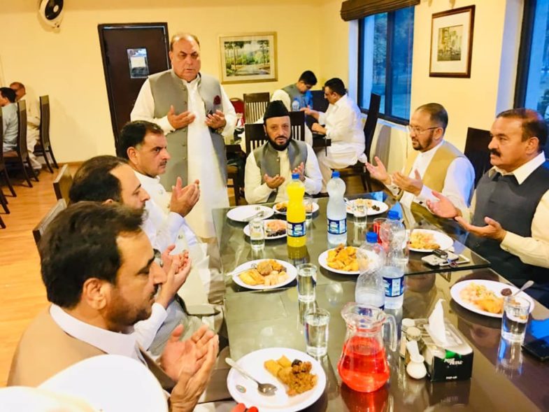 javed, butt, ex-president, pmln, France, arranged, a, Aftar Dinner, at, Rwp, Gymkhana, sahibzada Sajid urRahman, attended, as, Chief Guest