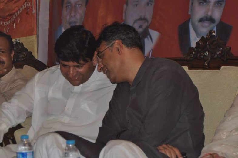 EXECUTIVE, MEMBER, BAIT UL MAAL, SARDAR ZAHID IQBAL, REACHED, PARIS, FOR, PRIVATE, VISIT, WITH, FAMILY, HIS, FRIEND, QARI FAROOQ AHMED FAROOQI, IN, PARIS,WILL, HOST,THE, VISIT