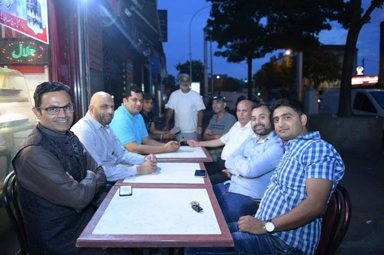 MIRZA SAJID JARRAL, OF, PARIS, RENOWN, BUSINESSMAN, ARRANGED, A , DINNER, IN, FAVOR, OF, HIS, FRIEND, PRESIDENT, OVERSEAS, UNITY, FRANCE, CH. ASHFAQ JUTT 