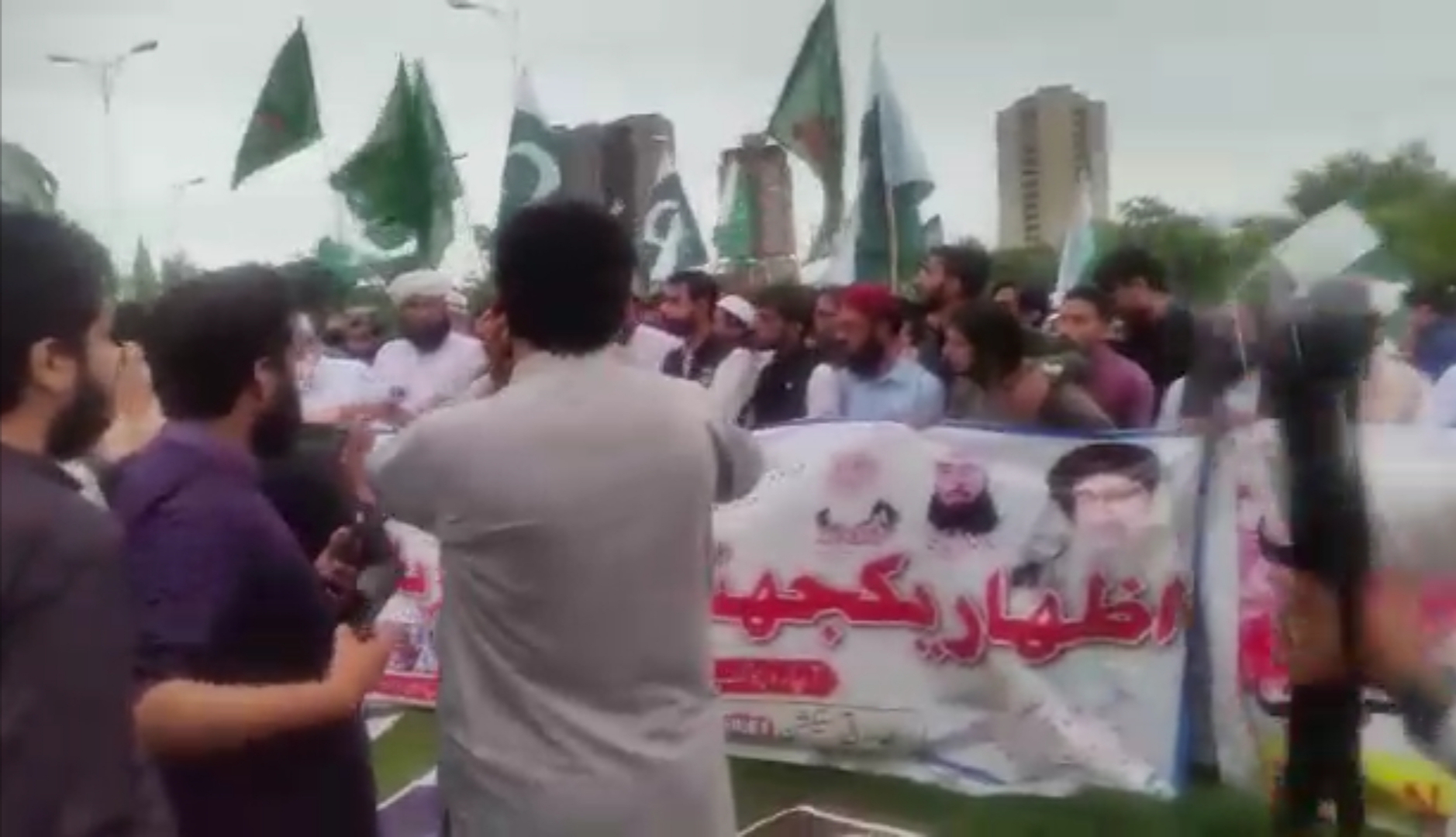 Tehreek e labaik, pakistan, protest, outside, national, press, club, islamabad