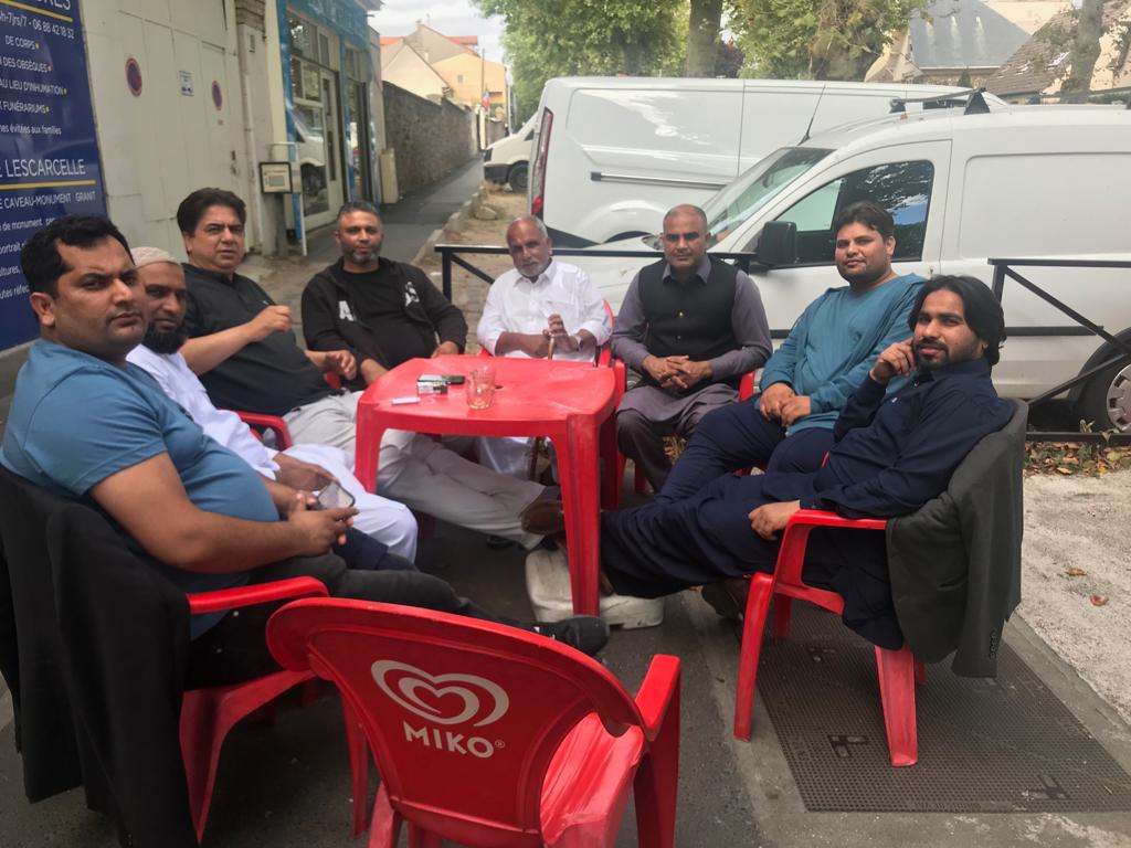 Famous, Kashmiri, Leader, Mirza Sajid Jarral, hosted, a, lunch, in, favor, of, social, and, political, leaders, of, Paris, discussed, Kashmir