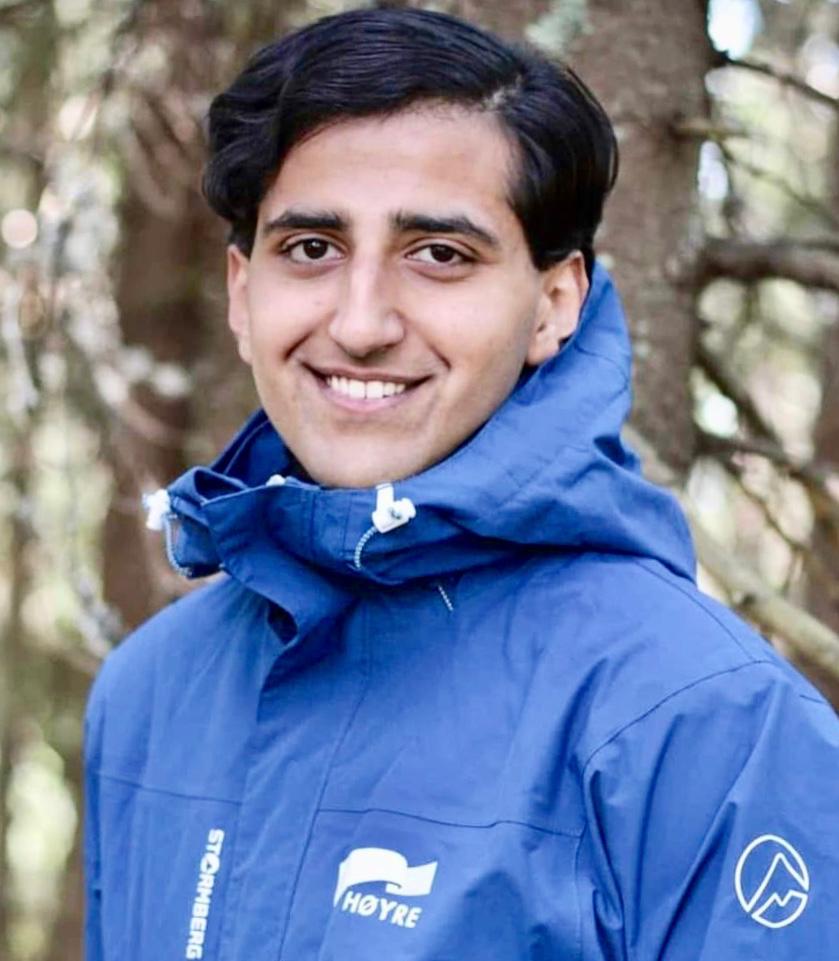 Qari Farooq Ahmed, member, punjab, council, greeted, son, of, Ch Jehangir Nawaz, President, PPP, Norway, on, being, elected, Oslo, municipal, corporation, member