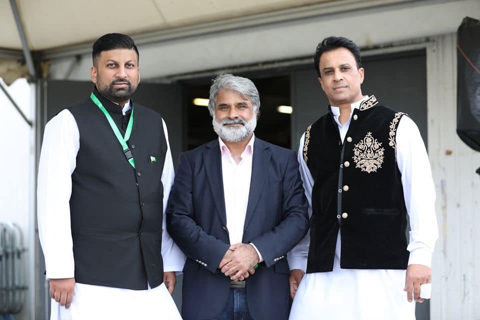 Abdul Qadeer, President, Pakistan, Festival, France, thabnked, honorable, guests, and, women, participants, community, Mrs. roohi bano, and, all, sponsors, companies, on, making, Pakistan, Festival, great