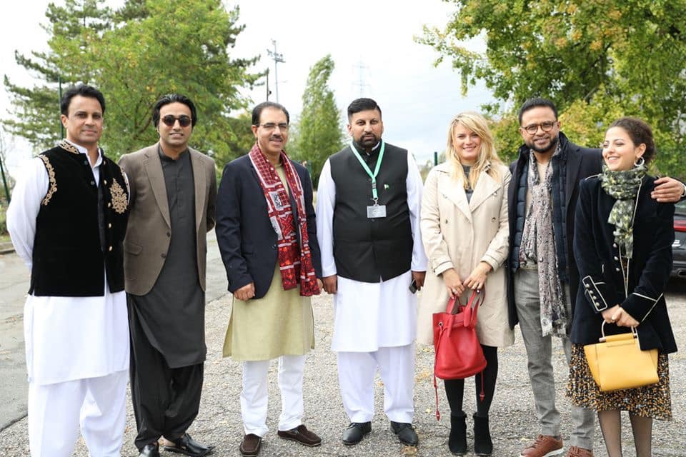 Abdul Qadeer, President, Pakistan, Festival, France, thabnked, honorable, guests, and, women, participants, community, Mrs. roohi bano, and, all, sponsors, companies, on, making, Pakistan, Festival, great
