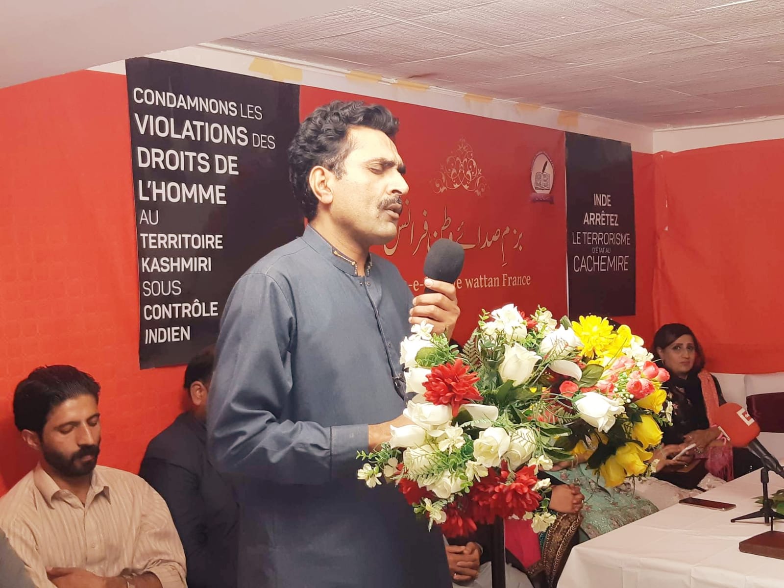 poetry, context, in, favor, of, Kashmiri, People, at, Paris, Roohi Bano, and, other, poets, addressed, the, poetry