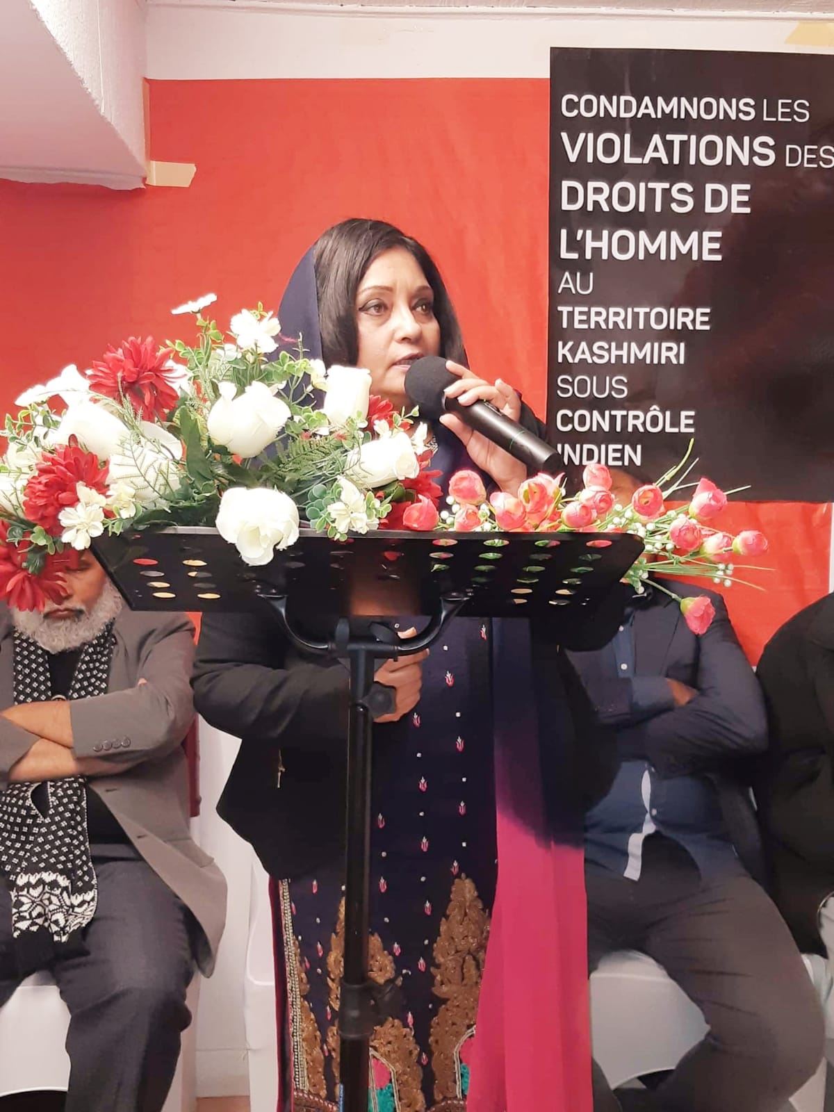poetry, context, in, favor, of, Kashmiri, People, at, Paris, Roohi Bano, and, other, poets, addressed, the, poetry