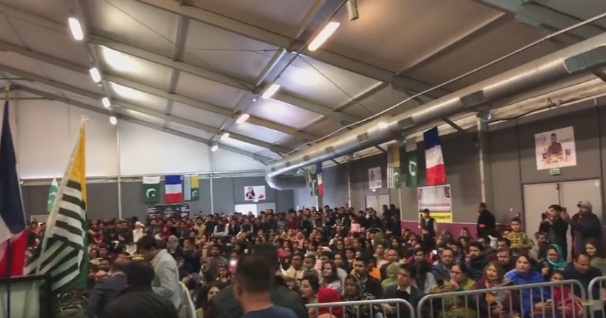 Abdul Qadeer, President, Pakistan, Festival, France, thabnked, honorable, guests, and, women, participants, community, Mrs. roohi bano, and, all, sponsors, companies, on, making, Pakistan, Festival, great