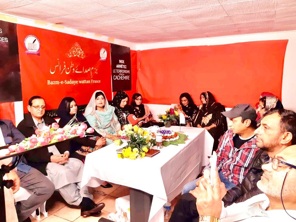 poetry, context, in, favor, of, Kashmiri, People, at, Paris, Roohi Bano, and, other, poets, addressed, the, poetry