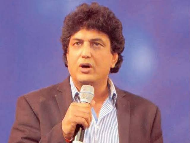 KHALIL UR RAHMAN QAMAR, THE, WRITER, TOOK, 45, MILLIONS, FOR, WRITING, MERE PAAS TUM HO