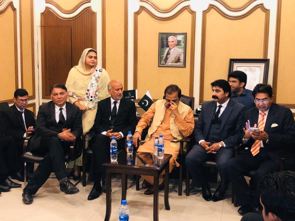 FAMOUS, LAYWRE, OF, PAKISTAN, JOINED, PMLN, TODAY