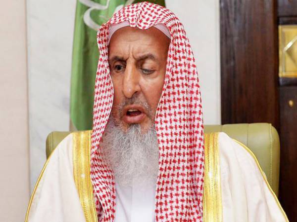 کیا عید کی نماز گھر پر ہوسکتی ہے؟ سعودی مفتی اعظم کا بیان سامنے آگیا