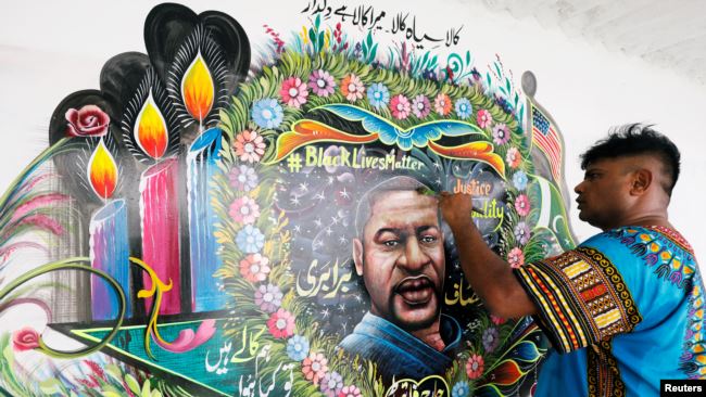 پاکستانی ٹرک آرٹ کے ماہرآرٹسٹ سمیت دنیا کے مختلف مصوروں کی جانب سے جارج فلائیڈ کو خراج تحسین