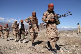 رہا کیے گئے خطرناک طالبان قیدیوں نے پھر ہتھیار اٹھا لیے، افغان عہدیداروں کی دہائی