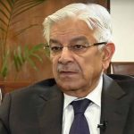 خواجہ آصف کا بڑا دعویٰ: پاکستان میں بیوروکریسی ہی واحد طبقہ ہے جو احتساب سے محفوظ رہا