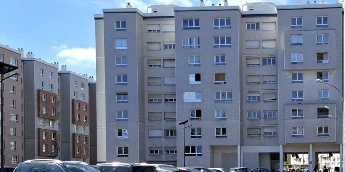 فرانس کی سب سے بڑی ژاندارمری چھاؤنی Quartier Mohier میں بنیادی سہولیات کا شدید بحران، 3200 افراد متاثر