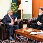افغانستان میں پاکستانی سفیر کی اسحاق ڈار سے اہم ملاقات، علاقائی سیکیورٹی پر تفصیلی گفتگو