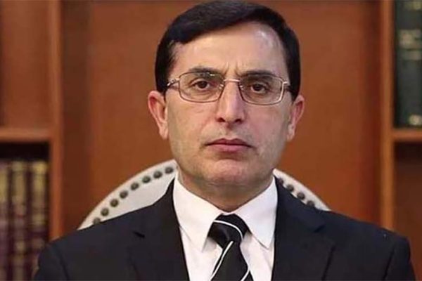 پی ٹی آئی کا 4 اکتوبر کو لانگ مارچ کا اعلان، بیرسٹر گوہر کا کہنا ہے کہ احتجاج ہی واحد آپشن ہے