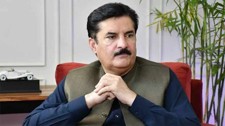 خیبر پختونخوا میں گورنر راج کا کوئی منصوبہ نہیں، فیصل کریم کنڈی کا صوبائی حکومت پر کڑی تنقید کا اظہار