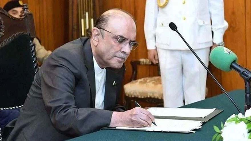 صدر زرداری نے خیبر پختونخوا میں ہنگامی حالت اور گورنر راج کی منظوری دے دی