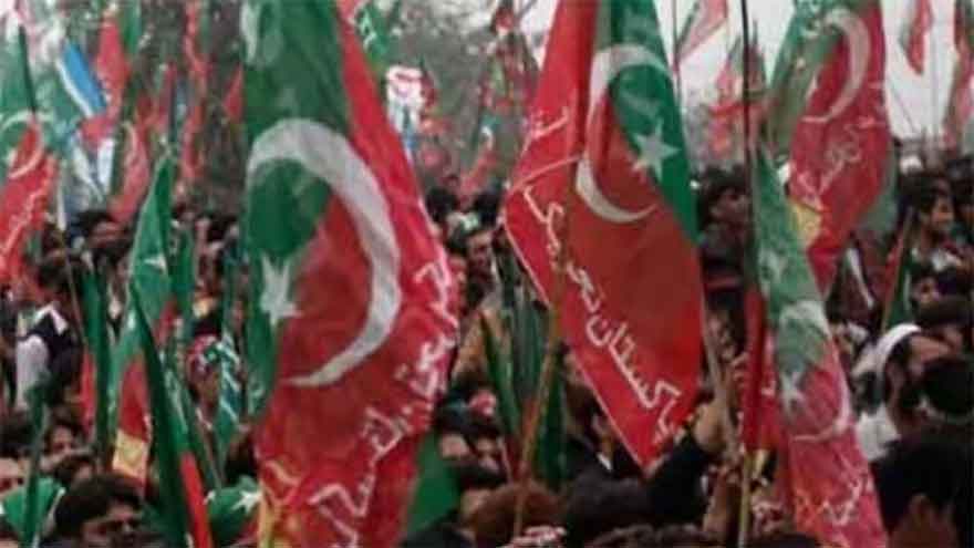 پی ٹی آئی نے چار اکتوبر لانگ مارچ کے لیے فنڈ ریزنگ شروع کر دی، وزیراعلیٰ خیبرپختونخوا بھی شریک