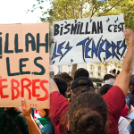 فرانس میں پولیس کی خفیہ دراندازی کی ناکام کوشش سوشل میڈیا پر وائرل میم بن گئی