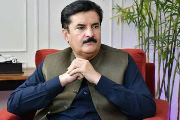 خیبر پختونخوا گورنر کا صوبے کی صورتحال پر ایمرجنسی کے امکان کا عندیہ، لانگ مارچ کی تیاری پر سوال