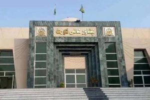 خیبرپختونخوا میں ایمرجنسی اور گورنر راج کے خلاف درخواستوں پر پشاور ہائی کورٹ 20 اکتوبر کو سماعت کرے گی