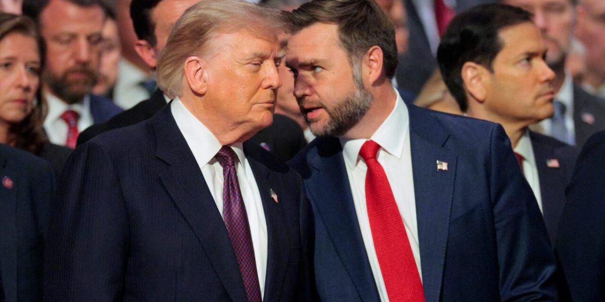 فرانس میں پرتشدد مظاہروں پر ٹرمپ اور وانس کا امیگریشن کو ذمہ دار قرار دینے کا بیان